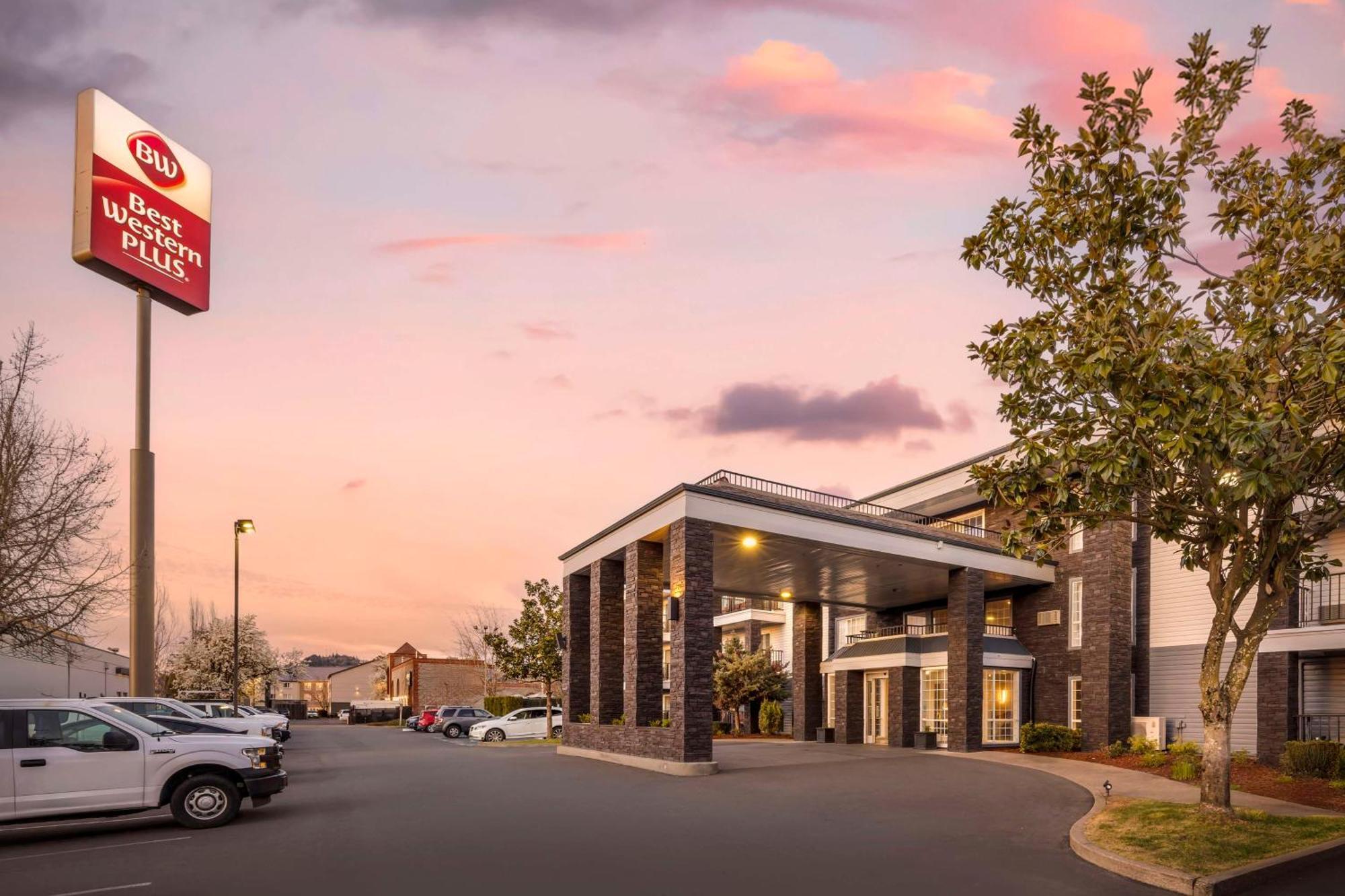 Best Western Plus Grand Manor Inn Springfield Exteriér fotografie